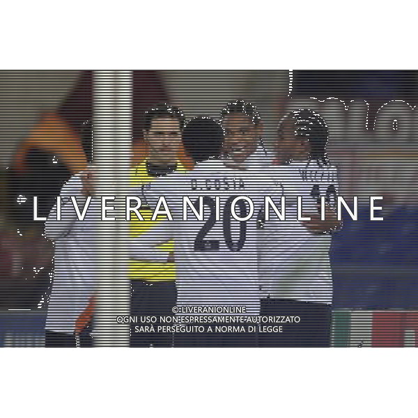 Roma - 16/02/2010 - Stadio Olimpico - Uefa Champions League 2010-2011 - Ottavi di finale andata - Roma vs Shakhtar Donetsk - nella foto: l\'esultanza di Luiz Adriano dopo il gol del 1 a 3 © Fabrizio Corradetti - ag.Aldo Liverani sas