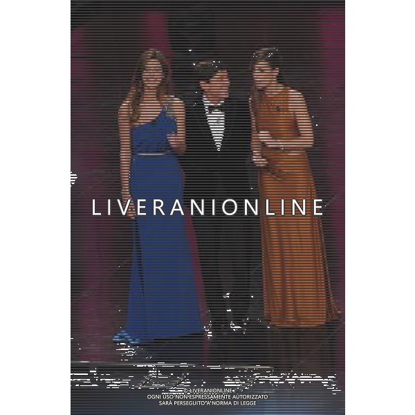 61mo FESTIVAL DELLA CANZONE ITALIANA DI SANREMO 16/02/2011 SECONDA SERATA NELLA FOTO GIANNI MORANDI CON BELEN RODRIGUEZ E ELISABETTA CANALIS ©GAZZANIGA/AGENZIA ALDO LIVERANI SAS