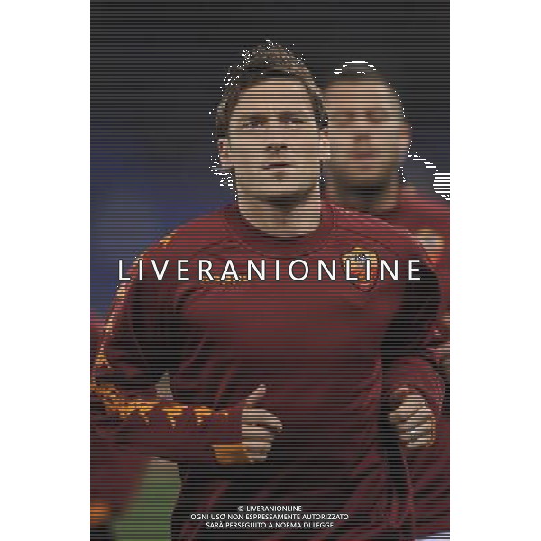 Roma - 16/02/2010 - Stadio Olimpico - Uefa Champions League 2010-2011 - Ottavi di finale andata - Roma vs Shakhtar Donetsk - nella foto: Francesco Totti © Fabrizio Corradetti - ag.Aldo Liverani sas