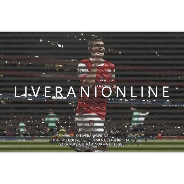 ArsenalŠs Robin van Persie celebrates his goal against Barcelona during the UEFA Champions League first round of 16 match between Arsenal and Barcelona FC in the Emirates Stadium, north London, Britain, 16 February 2011. AG. ALDO LIVERANI SAS ITALY ONLY