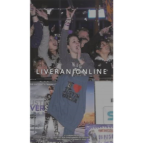 Picture Shows: Justin Bieber Fans attending the UK Premiere of Justin Bieber: Never Say Never, Cineworld, 02 Arena, London. 16th February 2011 AG. ALDO LIVERANI SAS ITALY ONLY *** Local Caption *** .