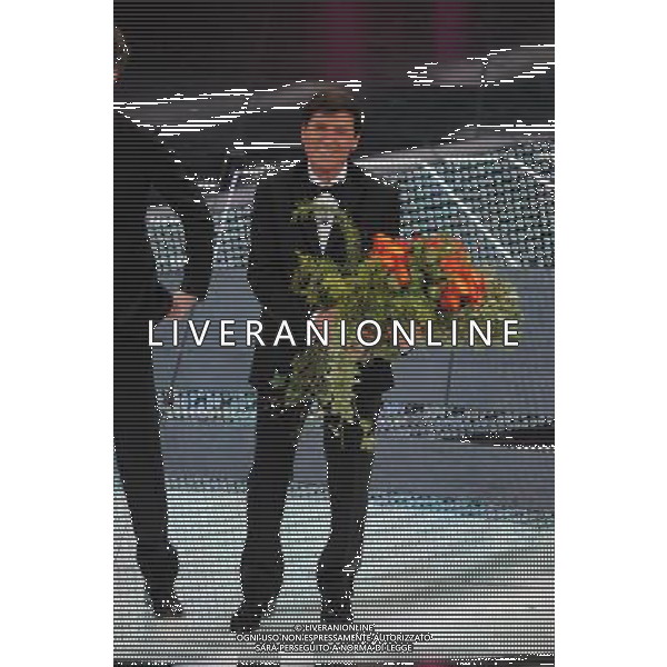 61mo FESTIVAL DELLA CANZONE ITALIANA DI SANREMO 18/02/2011 - QUARTA SERATA NELLA FOTO GIANNI MORANDI ©GAZZANIGA/AGENZIA ALDO LIVERANI SAS