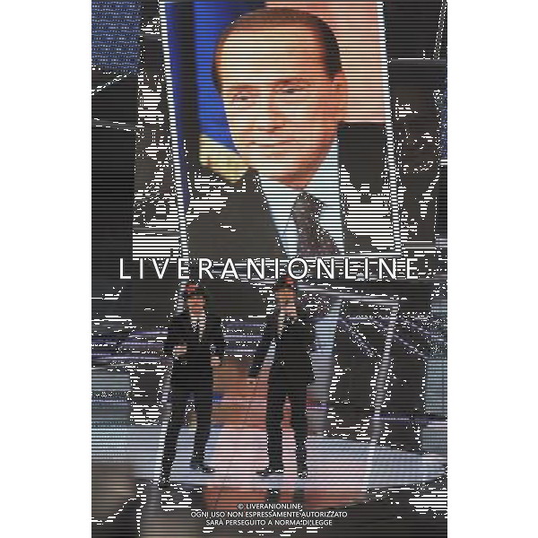 61mo FESTIVAL DELLA CANZONE ITALIANA DI SANREMO 18/02/2011 - QUARTA SERATA NELLA FOTO LUCA BIZZARRI E PAOLO KESSISSOGLU ©GAZZANIGA/AGENZIA ALDO LIVERANI SAS