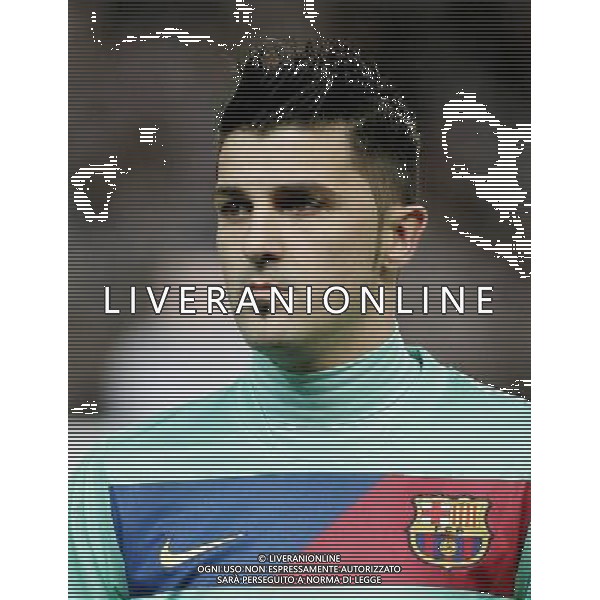 Barcelona\'s David Villa 16.02.2011 - LONDON - UEFA CHAMPIONS LEAGUE MATCH - LEG 1 - ARSENAL V BARCELONA - EMIRATES STADIUM - ARSENAL - LONDON FOTO MICHAL ZEMANEK/NEWSPIX.PL --- Newspix.pl /AG ALDO LIVERANI SAS CALCIO SPORT CHAMPION LEAGUE ARSENAL BARCELONA - ITALY ONLY - *** Local Caption *** .