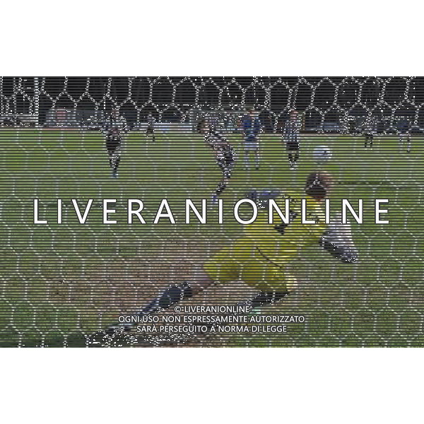 63¡ Edizione Viareggio Cup World Football Tournament - Coppa Carnevale Viareggio- 21.02.2011 Juventus-Bruges Nella Foto:giannetti sbaglia il rigore /Ph.Vitez-Ag. Aldo Liverani