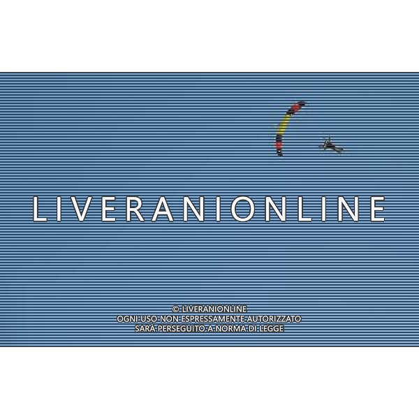 63¡ Edizione Viareggio Cup World Football Tournament - Coppa Carnevale Viareggio- 21.02.2011 Juventus-Bruges Nella Foto:Paracadutisti /Ph.Vitez-Ag. Aldo Liverani