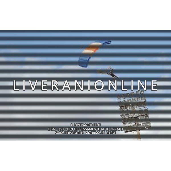 63¡ Edizione Viareggio Cup World Football Tournament - Coppa Carnevale Viareggio- 21.02.2011 Juventus-Bruges Nella Foto:Paracadutisti /Ph.Vitez-Ag. Aldo Liverani