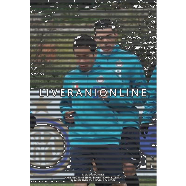 APPIANO GENTILE (CO) 22/2/2011 ALLENAMENTO INTER PER LA PARTITA DI CHAMPIONS LEAGUE CONTRO IL BAYERN MONACO NELLA FOTO YUTO NAGATOMO LUCIO FOTO ROMANO/AG ALDO LIVERANI