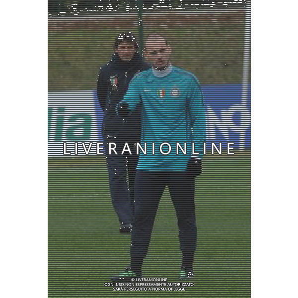 APPIANO GENTILE (CO) 22/2/2011 ALLENAMENTO INTER PER LA PARTITA DI CHAMPIONS LEAGUE CONTRO IL BAYERN MONACO NELLA FOTO LEONARDO WESLEY SNEIJDER FOTO ROMANO/AG ALDO LIVERANI