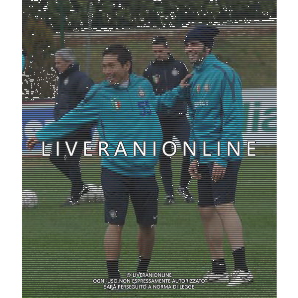 APPIANO GENTILE (CO) 22/2/2011 ALLENAMENTO INTER PER LA PARTITA DI CHAMPIONS LEAGUE CONTRO IL BAYERN MONACO NELLA FOTO YUTO NAGATOMO PAZZINI GIAMPAOLO FOTO ROMANO/AG ALDO LIVERANI