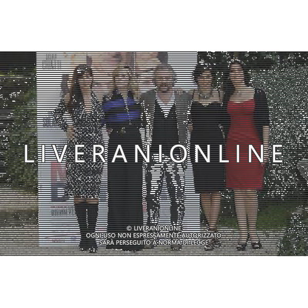 Roma - 22/02/2011 - Hotel de Russie - Photocall del film \' Manuale d\'amore 3 \' - nella foto: Monica Bellucci Laura Chiatti il regista Giovanni Veronesi Valeria Solerino e Donatella Finocchiaro © Fabrizio Corradetti - Ag. Aldo Liverani sas © Fabrizio Corradetti - Ag. Aldo Liverani sas