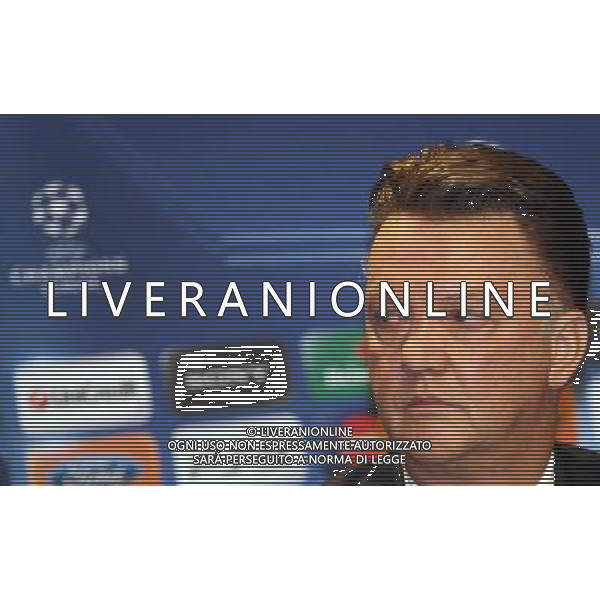 MILANO 22-2-2011 HOTEL MELIA\' MILANO UEFA CHAMPIONS LEAGUE CONFERENZA STAMPA DEL BAYERN MONACO IN VISTA DELLA SFIDA DI CHAMPIONS LEAGUE CON L\'INTER NELLA FOTO LOUIS VAN GAAL PH.FIOCHI/AG ALDO LIVERANI SAS