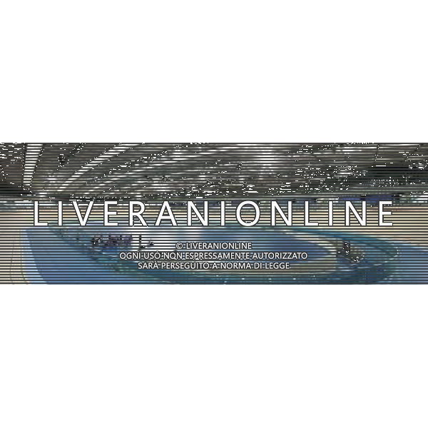 Velodrome. Interior panoramic view of the Velodrome. ©photoshot/Agenzia Aldo Liverani Sas - ITALY ONLY - Londra 22/02/2011 - La squadra nazionale inglese di ciclismo assiste all\'apertura ufficiale del Velodromo delle Olimpiadi di Londra 2012.