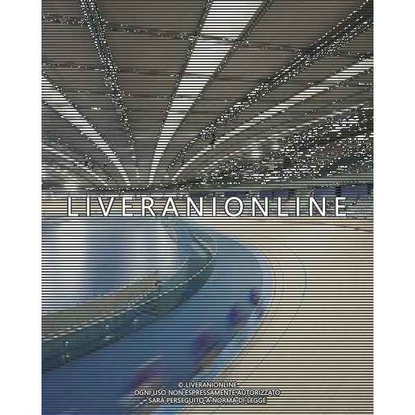 Velodrome. Interior view of the Velodrome. ©photoshot/Agenzia Aldo Liverani Sas - ITALY ONLY - Londra 22/02/2011 - La squadra nazionale inglese di ciclismo assiste all\'apertura ufficiale del Velodromo delle Olimpiadi di Londra 2012.