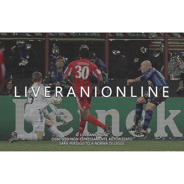 INTER - BAYERN MONACO CHAMPIONS LEAGUE 23/02/2011 NELLA FOTO occasione di cambiasso ©LUZZANI/AGENZIA ALDO LIVERANI SAS