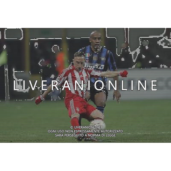INTER - BAYERN MONACO CHAMPIONS LEAGUE 23/02/2011 NELLA FOTO ribery e maicon ©LUZZANI/AGENZIA ALDO LIVERANI SASI SAS