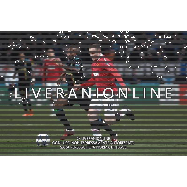 marsiglia 23/2/2011 Marsiglia e Manchester United CHAMPIONS LEAGUE/andata degli ottavi di finale nella foto KABORE - ROONEY ©maxppp/AG ALDO LIVERANI SAS - ITALY ONLY - 