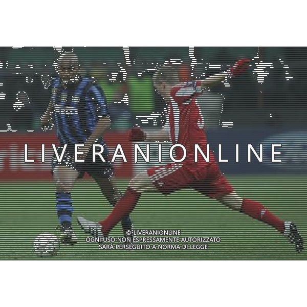 Milano 23-02-2011 Champions League 2010/11 inter-bayern monaco 0:1 nella foto maicon e bastian schweinsteiger ph marco luzzani/ag aldo liverani s.a.s.