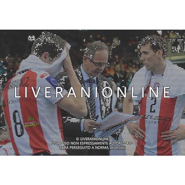 23.02.2011 - Hala Podpromie , Rzeszow . mecz o final Pucharu CEV . Asseco Resovia Rzeszow (czerwono-biale) - Sisley Treviso (czerwono-czarne) n/z. Ljubo Travica . Fot. Piotr Charchula / EDYTOR.net/NEWSPIX.PL --- Newspix.pl /AG ALDO LIVERANI PALLAVOLO VOLLEY ASSECO RESOVIA - SISLEY TREVISO - ITALY ONLY - *** Local Caption *** .