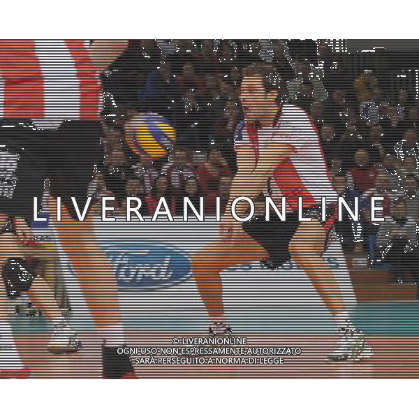 23.02.2011 - Hala Podpromie , Rzeszow . mecz o final Pucharu CEV . Asseco Resovia Rzeszow (czerwono-biale) - Sisley Treviso (czerwono-czarne) n/z. matej cernic . Fot. Piotr Charchula / EDYTOR.net/NEWSPIX.PL --- Newspix.pl /AG ALDO LIVERANI PALLAVOLO VOLLEY ASSECO RESOVIA - SISLEY TREVISO - ITALY ONLY - *** Local Caption *** .