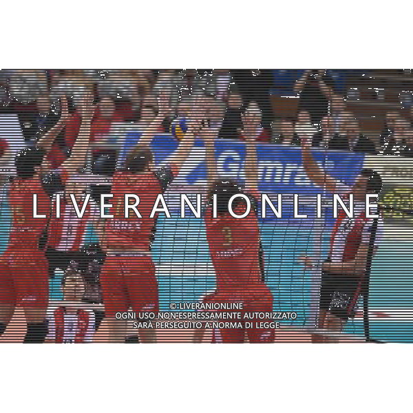 23.02.2011 RZESZOW, HALA PODPROMIE, UL. LENARTOWICZA (RZESZOW, POLAND), SIATKOWKA MEZCZYZN (MEN\'S VOLLEYBALL), POLFINAL (1/2) PUCHARU CEV (SEMI FINAL CEV CUP), MECZ ASSECO RESOVIA RZESZOW - SISLEY TREVISO (GAME ASSECO RESOVIA RZESZOW - SISLEY TREVISO) NZ GABRIELE MARUOTTI (L), NOVICA BJELICA (C), ALESSANDRO FEI (C), GYORGY GROZER (P) FOTO MICHAL STANCZYK / CYFRASPORT/NEWSPIX.PL --- Newspix.pl /AG ALDO LIVERANI PALLAVOLO VOLLEY ASSECO RESOVIA - SISLEY TREVISO - ITALY ONLY - *** Local Caption *** .
