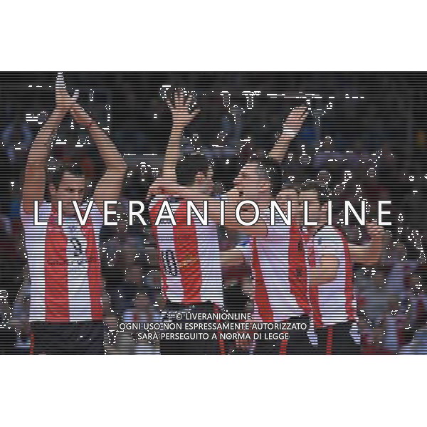 23.02.2011 RZESZOW, HALA PODPROMIE, UL. LENARTOWICZA (RZESZOW, POLAND), SIATKOWKA MEZCZYZN (MEN\'S VOLLEYBALL), POLFINAL (1/2) PUCHARU CEV (SEMI FINAL CEV CUP), MECZ ASSECO RESOVIA RZESZOW - SISLEY TREVISO (GAME ASSECO RESOVIA RZESZOW - SISLEY TREVISO) NZ GYORGY GROZER, GRZEGORZ KOSOK, ALEH AKHREM, RADOSC PUNKT FOTO MICHAL STANCZYK / CYFRASPORT/NEWSPIX.PL --- Newspix.pl /AG ALDO LIVERANI PALLAVOLO VOLLEY ASSECO RESOVIA - SISLEY TREVISO - ITALY ONLY - *** Local Caption *** .