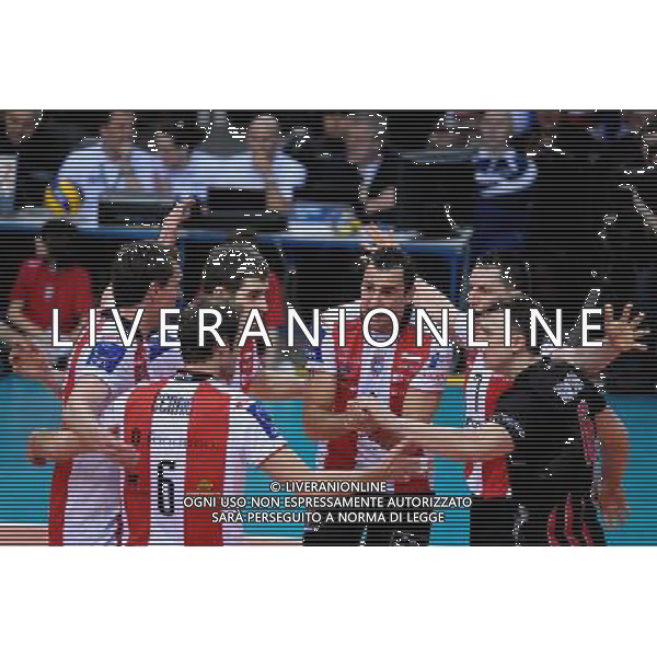 23.02.2011 RZESZOW, HALA PODPROMIE, UL. LENARTOWICZA (RZESZOW, POLAND), SIATKOWKA MEZCZYZN (MEN\'S VOLLEYBALL), POLFINAL (1/2) PUCHARU CEV (SEMI FINAL CEV CUP), MECZ ASSECO RESOVIA RZESZOW - SISLEY TREVISO (GAME ASSECO RESOVIA RZESZOW - SISLEY TREVISO) NZ GYORGY GROZER, ALEH AKHREM, KRZYSZTOF IGNACZAK, MATEJ CERNIC, MICHAL BARANOWICZ, RADOSC PUNKT FOTO MICHAL STANCZYK / CYFRASPORT/NEWSPIX.PL --- Newspix.pl /AG ALDO LIVERANI PALLAVOLO VOLLEY ASSECO RESOVIA - SISLEY TREVISO - ITALY ONLY - *** Local Caption *** .
