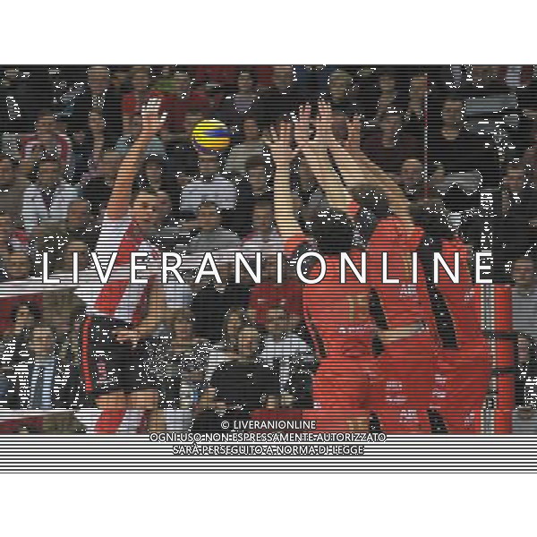 23.02.2011. Rzeszow. Puchar CEV asseco Resovia Rzeszow - Sisley Treviso N/Z Atak Gyorg Grozer Fot. Bartosz Frydrych/ ABF /AG ALDO LIVERANI PALLAVOLO VOLLEY ASSECO RESOVIA - SISLEY TREVISO - ITALY ONLY - *** Local Caption *** .