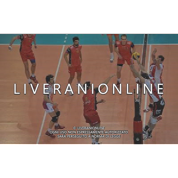 23.02.2011. Rzeszow. Puchar CEV asseco Resovia Rzeszow - Sisley Treviso N/Z 6 Atak Papi Samuele Fot. Bartosz Frydrych/ ABF --- Newspix.pl /AG ALDO LIVERANI PALLAVOLO VOLLEY ASSECO RESOVIA - SISLEY TREVISO - ITALY ONLY - *** Local Caption *** .