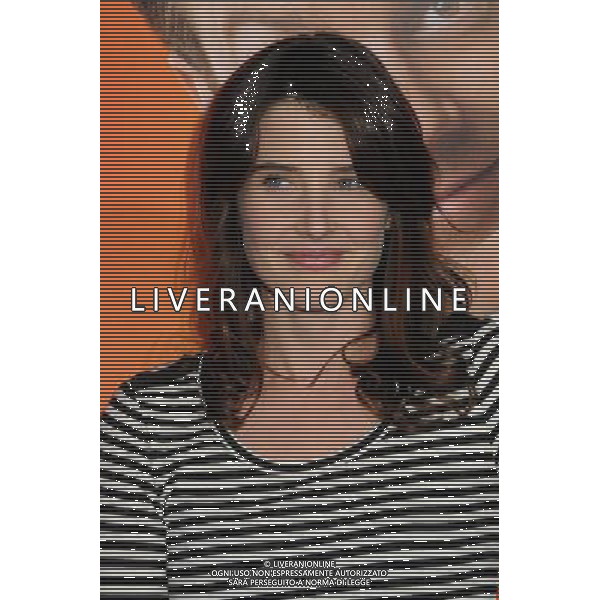 23 February 2011 - Hollywood, California - Cobie Smulders. \'Hall Pass\' Los Angeles Premiere held at The Cinerama Dome. Photo Credit: Byron Purvis/AdMedia AG. ALDO LIVERANI SAS ITALY ONLY *** Local Caption *** .