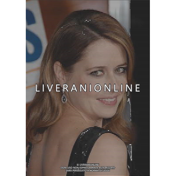Jenna Fischer Photo by Janet Gough \'Hall Pass\' World Premiere at the ArcLight Hollywood Cinemas February 23, 2011 - Hollywood, California ©photoshot/AG ALDO LIVERANI SAS - ITALY ONLY - *** Local Caption *** .