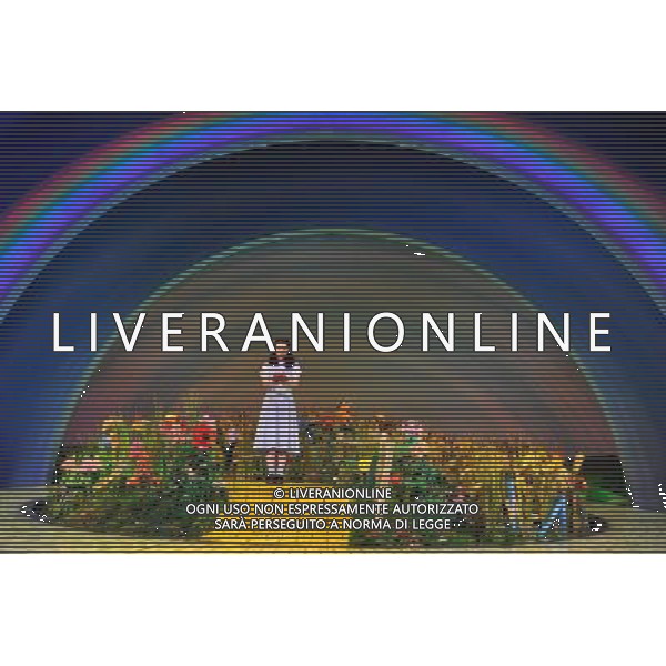 \'Il mago di Oz\'27/02/2011 Nel cast anche Daniele Speranza come Dorothy partecipare al photocall di \'Il mago di Oz\', che apre al Palladium di Londra questo mese. Photoshot-AGALDOLIVERANI ONLYITALY