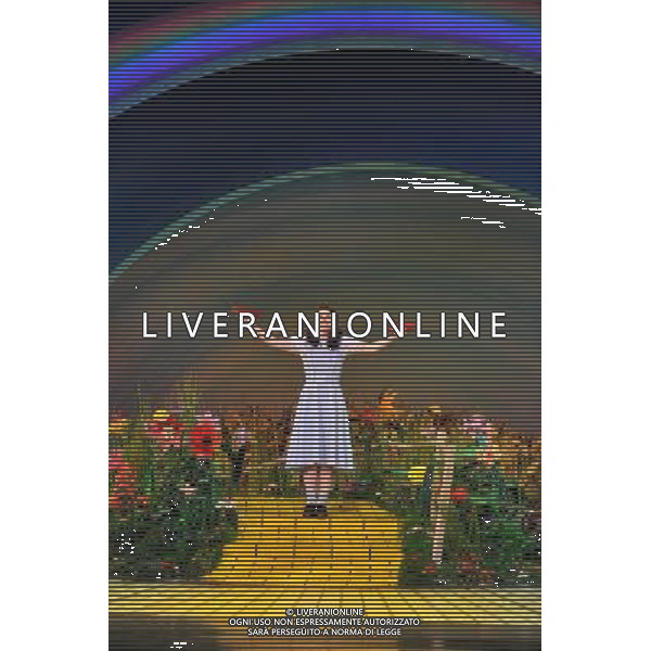 \'Il mago di Oz\'27/02/2011 Nel cast anche Daniele Speranza come Dorothy partecipare al photocall di \'Il mago di Oz\', che apre al Palladium di Londra questo mese. Photoshot-AGALDOLIVERANI ONLYITALY