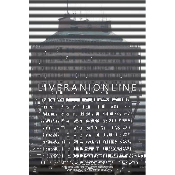 MILANO 01/03/2011 VISTA DI MILANO DALLA TERRAZZA MARTINI NELLA FOTO TORRE VELASCA PH.FIOCHI/ALDO LIVERANI SAS