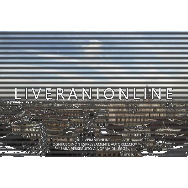 MILANO 01/03/2011 VISTA DI MILANO DALLA TERRAZZA MARTINI NELLA FOTO MILANO PH.FIOCHI/ALDO LIVERANI SAS