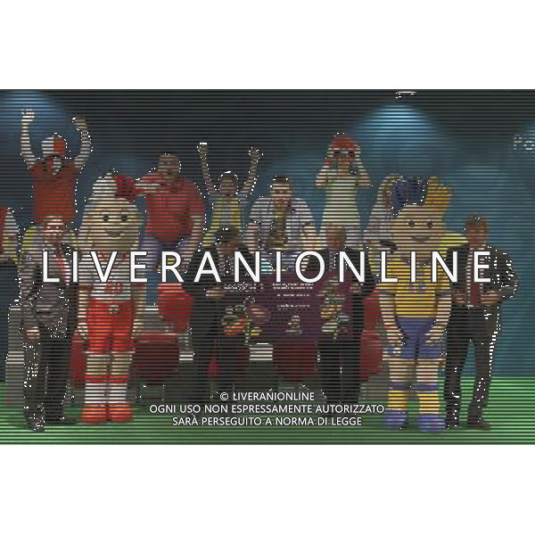 WARSZAWA 01.03.2011 INAUGURACJA SPRZEDAZY BILETOW NA EURO 2012 N Z MICHEL PLATINI GRZEGORZ LATO ZBIGNIEW BONIEK MICHAL PIESCIUK/ NEWSPIX.PL WARSAW 01.03.2011 BEGINNING OF EURO 2012 TICKET SALES MICHEL PLATINI GRZEGORZ LATO ZBIGNIEW BONIEK MICHAL PIESCIUK/ NEWSPIX.PL 2012 POLAND - UKRAIN UEFA EURO 2012 TICKETS SALES ( FOOTBALL SPORT POLAND UEFA EURO 2012 ) --- Newspix.pl /AG ALDO LIVERANI SAS UEFA EURO 2012 vendita biglietti (Sport Calcio UEFA EURO UCRAINA-POLONIA 2012) - ITALY ONLY - *** Local Caption *** .