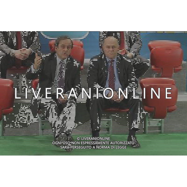 WARSZAWA 01.03.2011 INAUGURACJA SPRZEDAZY BILETOW NA EURO 2012 N Z MICHEL PLATINI GRZEGORZ LATO MICHAL PIESCIUK/ NEWSPIX.PL WARSAW 01.03.2011 BEGINNING OF EURO 2012 TICKET SALES MICHEL PLATINI GRZEGORZ LATO MICHAL PIESCIUK/ NEWSPIX.PL 2012 POLAND - UKRAIN UEFA EURO 2012 TICKETS SALES ( FOOTBALL SPORT POLAND UEFA EURO 2012 ) --- Newspix.pl /AG ALDO LIVERANI SAS UEFA EURO 2012 vendita biglietti (Sport Calcio UEFA EURO UCRAINA-POLONIA 2012) - ITALY ONLY - *** Local Caption *** .