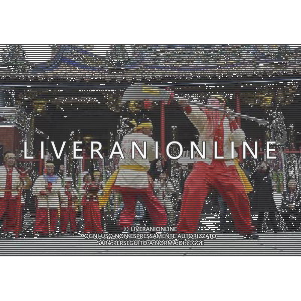 (110303) -- TAIPEI, March 3, 2011 () -- Actors perform during a news conference of \'songjiang\' martial art array, a kind of folk performance featuring the character of Chinese kungfu and traditional art, on a plaza in Taipei, southeast China\'s Taiwan, March 3, 2011. The \'songjiang\' martial art array activity, which is usually performed by 36 or 72 persons, has a history of more than 400 years. It originated in the coastal area of southeast China\'s Fujian Province. As an important festival activity of Taiwan, the folk performance will be held in Neimen of Kaohsiung of southeast China\'s Taiwan on March 12. ()(mcg) TAIPEI, 3 marzo 2011 () - Attori eseguno nel corso di una rappresentazione di matrice \'Songjiang\' ,arte marziale, una sorta di performance popolare con il personaggio di Kung Fu cinese e l\'arte tradizionale, su una piazza a Taipei, Taiwan sud-est della Cina AG. ALDO LIVERANI SAS ITALY ONLY *** Local Caption *** .