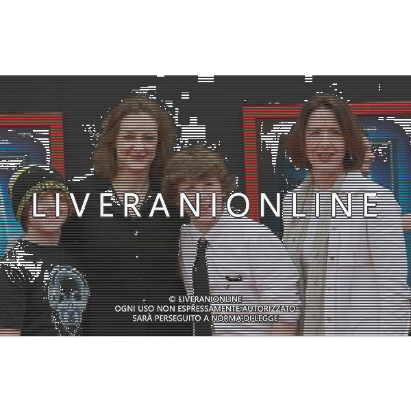 6 March 2011 - Hollywood, California - Joan Cusack (2nd L) and Ann Cusack and Kids. \'Mars Needs Moms 3D\' Los Angeles Premiere Held At The EL Capitan Theatre. Photo Credit: Kevan Brooks/AdMedia AG. ALDO LIVERANI SAS ITALY ONLY *** Local Caption *** .