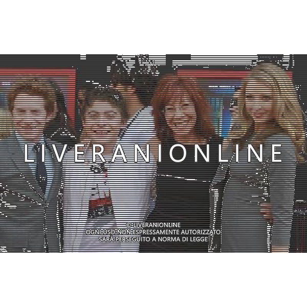 6 March 2011 - Hollywood, California - Seth Green, Ryan Ochoa, Mindy Sterling, Elisabeth Harnois. \'Mars Needs Moms 3D\' Los Angeles Premiere Held At The EL Capitan Theatre. Photo Credit: Kevan Brooks/AdMedia AG. ALDO LIVERANI SAS ITALY ONLY *** Local Caption *** .