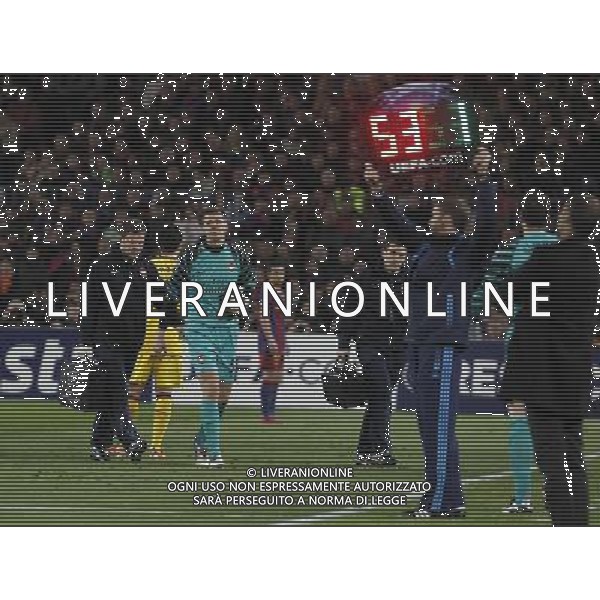 Arsenal\'s Wojciech Szczesny (c) injured during UEFA Champions League match.March 8,2011. Photo: Acero / Alterphotos / ALFAQUI /AG ALDO LIVERANI SAS CHAMPIONS LEAGUE BARCELLONA ARSENAL - ITALY ONLY -