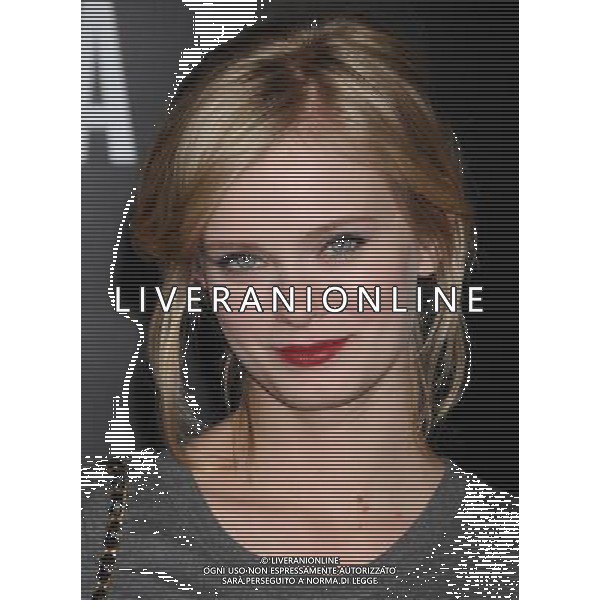 Sara Paxton Photo by Gilbert Flores \'Battle: Los Angeles \' Los Angeles Premiere at the Regency Village Theatre March 8, 2011 - Westwood, California /AG ALDO LIVERANI SAS - ITALY ONLY -