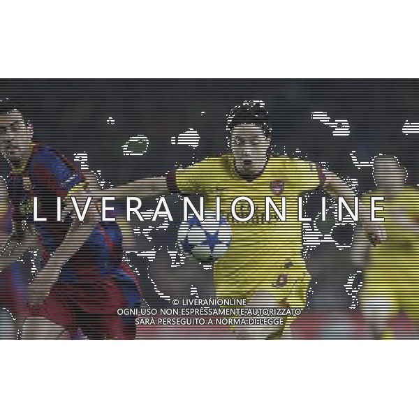 Arsenal\'s Samir Nasri leads the ball next to Barcelona\'s Sergio Busquets during the UEFA Champions League second round of 16 match between Barcelona FC and Arsenal in the Nou Camp Stadium, Barcelona, Spain, 8 March 2011. Barcelona won 3-1. AG. ALDO LIVERANI SAS ITALY ONLY *** Local Caption *** .