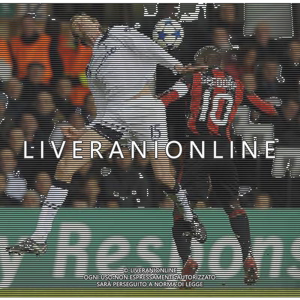 UEFA Champions League 2010/2011 Round of 16 Londra - 09.03.2011 Tottenham-Milan Nella Foto:crouch e seedorf /Ph.Vitez-Ag. Aldo Liverani