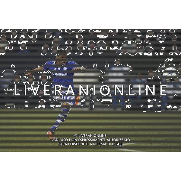 firo : Fussball, 09.03.2011 CL, Champions League, Achtelfinale, Saison 2010/2011 FC Schalke 04 - FC Valencia 3:1 Freisto§tor durch FARFAN, Schalke, zum 1:1 CALCIO Champions League, FC Schalke 04 - FC Valencia ©FIROSPORTPHOTO/AG ALDO LIVERANI SAS - ITALY ONLY - *** Local Caption *** .