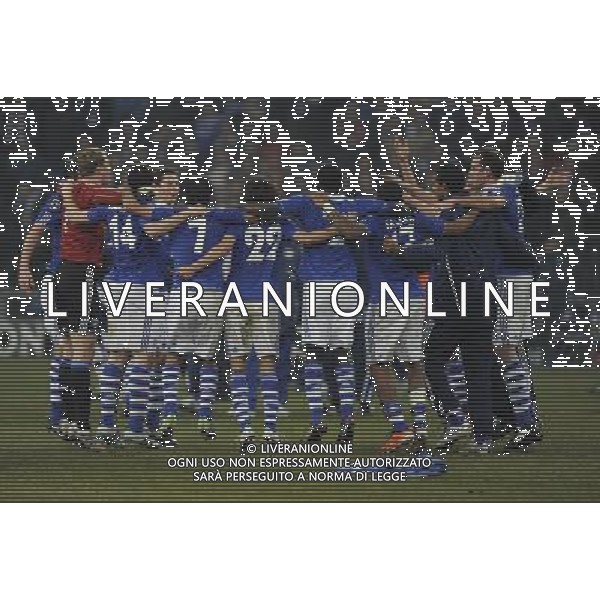 firo CALCIO Fussball, 09.03.2011 Champions League 2010/2011 FC Schalke 04 - FC Valencia Achtelfinale 3:1 ESULTANZA FINALE SHALKE 04 CALCIO Champions League, FC Schalke 04 - FC Valencia ©FIROSPORTPHOTO/AG ALDO LIVERANI SAS - ITALY ONLY - *** Local Caption *** .