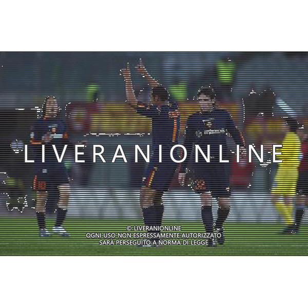 Roma-Villareal Coppa uefa 25/03/2004 nella foto esultanza dopo il gol di emerson foto gianni nucci/agenzia aldo liverani