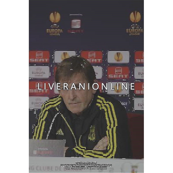 20110309: BRAGA, PORTUGAL - Liverpool FC press conference before Europa League match against SC Braga. In picture: Kenny Dalglish. PHOTO: Pedro Benavente/CITYFILES LIGA EUROPY UEFA SEZON 2010/2011 PILKA NOZNA TRENING LIVERPPOL PRED MECZEM Z BRAGA FOT. CITYFILES/NEWSPIX.PL PORTUGAL,BRAZIL,SPAIN,GERMANY,FRANCE,UK OUT !!! --- Newspix.pl ALLENAMENTO E CONFERENZA STAMPA DEL LIVERPOOL CALCIO A BRAGA ©AG ALDO LIVERANI SAS - ITALY ONLY - *** Local Caption *** .