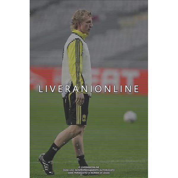 20110309: BRAGA, PORTUGAL - Liverpool FC training session before Europa League match against SC Braga. In picture: Kuyt. PHOTO: Pedro Benavente/CITYFILES LIGA EUROPY UEFA SEZON 2010/2011 PILKA NOZNA TRENING LIVERPPOL PRED MECZEM Z BRAGA FOT. CITYFILES/NEWSPIX.PL PORTUGAL,BRAZIL,SPAIN,GERMANY,FRANCE,UK OUT !!! --- Newspix.pl ALLENAMENTO E CONFERENZA STAMPA DEL LIVERPOOL CALCIO A BRAGA ©AG ALDO LIVERANI SAS - ITALY ONLY - *** Local Caption *** .