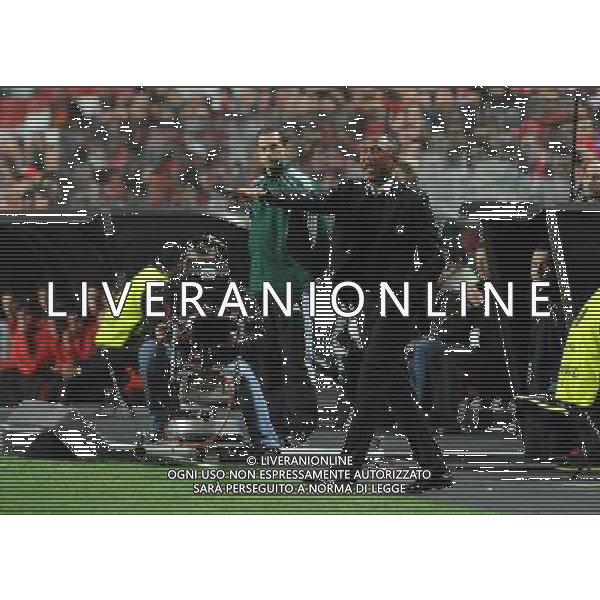 20110310: LISBON, PORTUGAL - SL Benfica vs PSG (Paris Saint Germain): Europa League 2010/2011, round of 8, 1st leg. In picture: Antoine Kombouare (PSG Coach). PHOTO: Alvaro Isidoro/CITYFILES LIGA EUROPY UEFA SEZON 2010/2011 PILKA NOZNA BENFICA LIZBONA vs PSG FOT. CITYFILES/NEWSPIX.PL PORTUGAL,BRAZIL,SPAIN,GERMANY,FRANCE,UK OUT !!! --- Newspix.pl EUROPA LEAGUE BENFICA PSG ©AG ALDO LIVERANI SAS - ITALY ONLY - *** Local Caption *** .